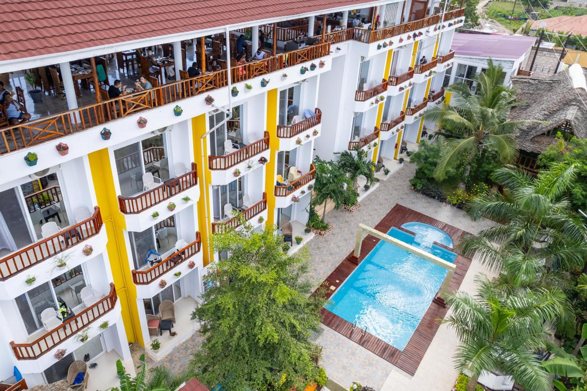Canary Nungwi Hotel & Free Spa Exteriör bild